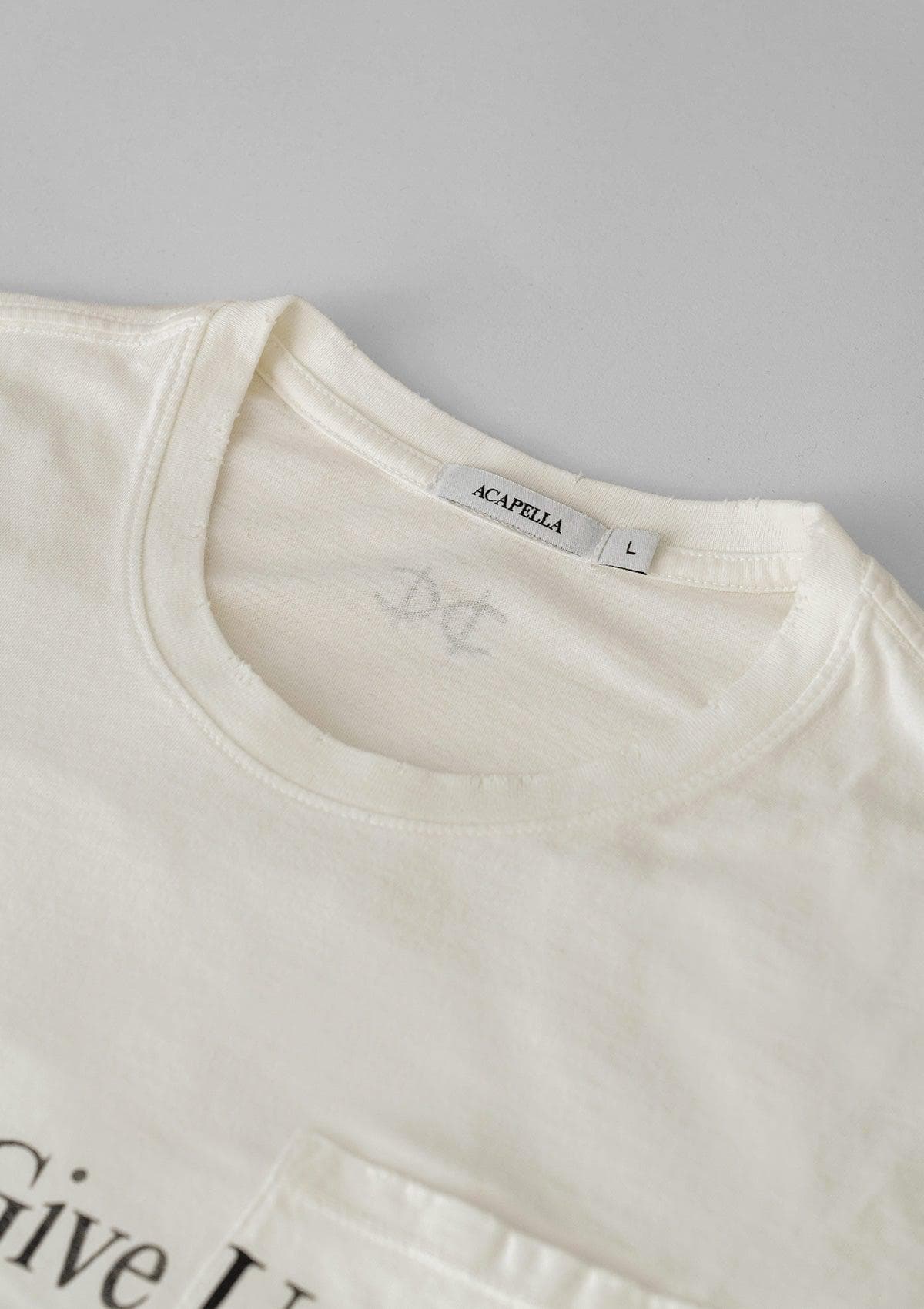 Never Give Up Tee - Vintage White
