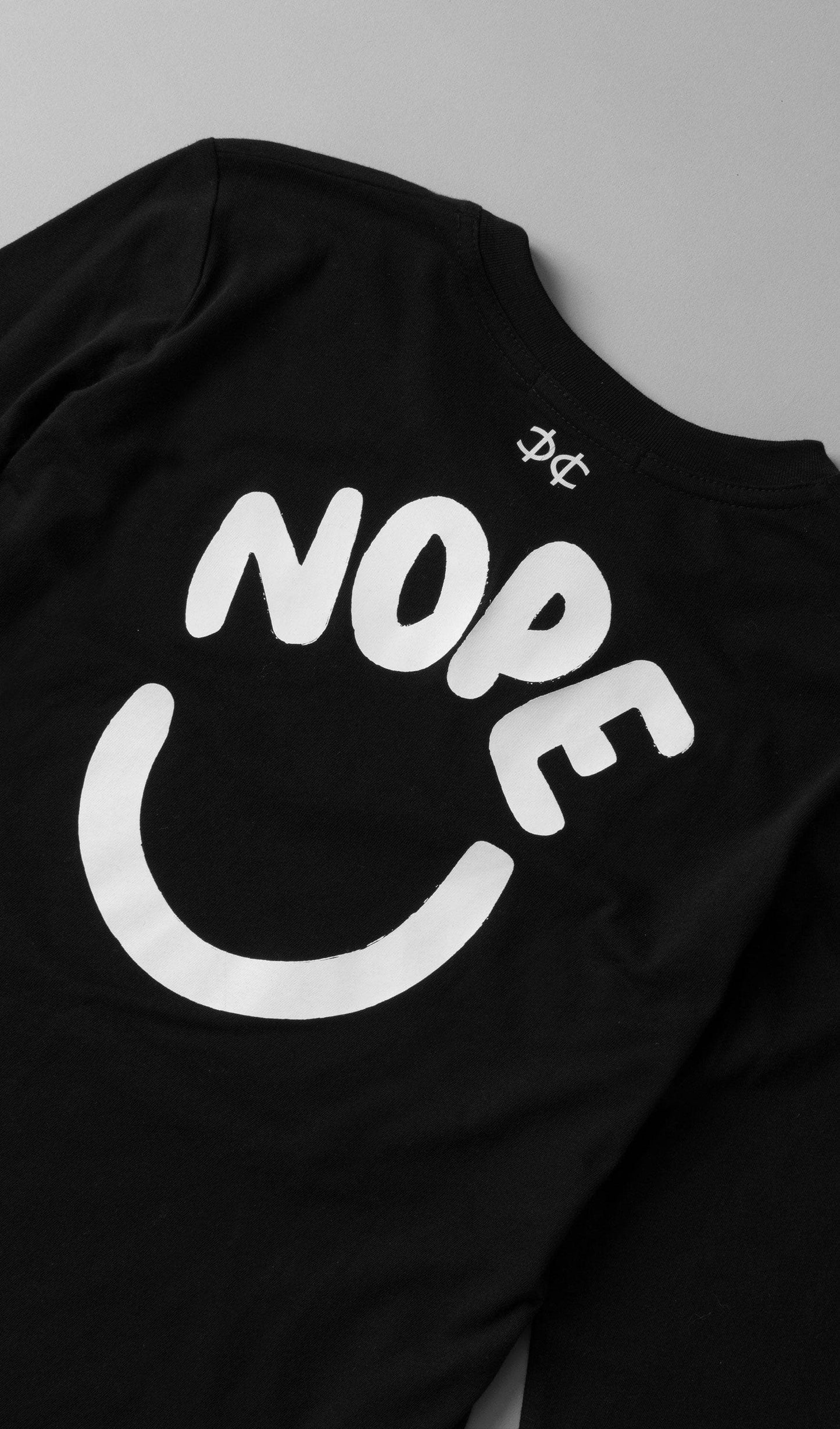 Acapella Ropa Youth Graphics Playera Nope