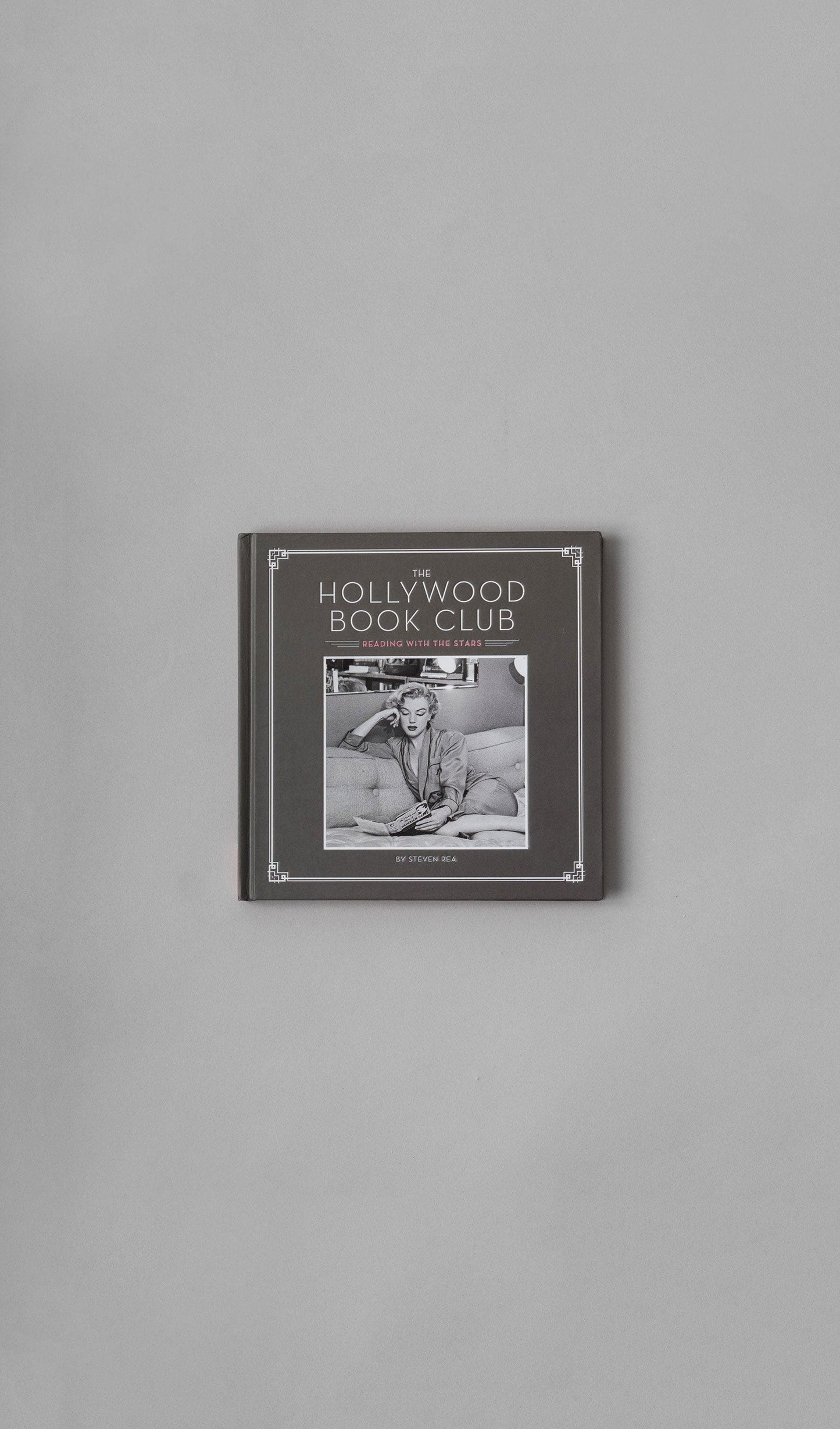 Acapella Ropa Acapella Print Books Libro - The Hollywood Book Club