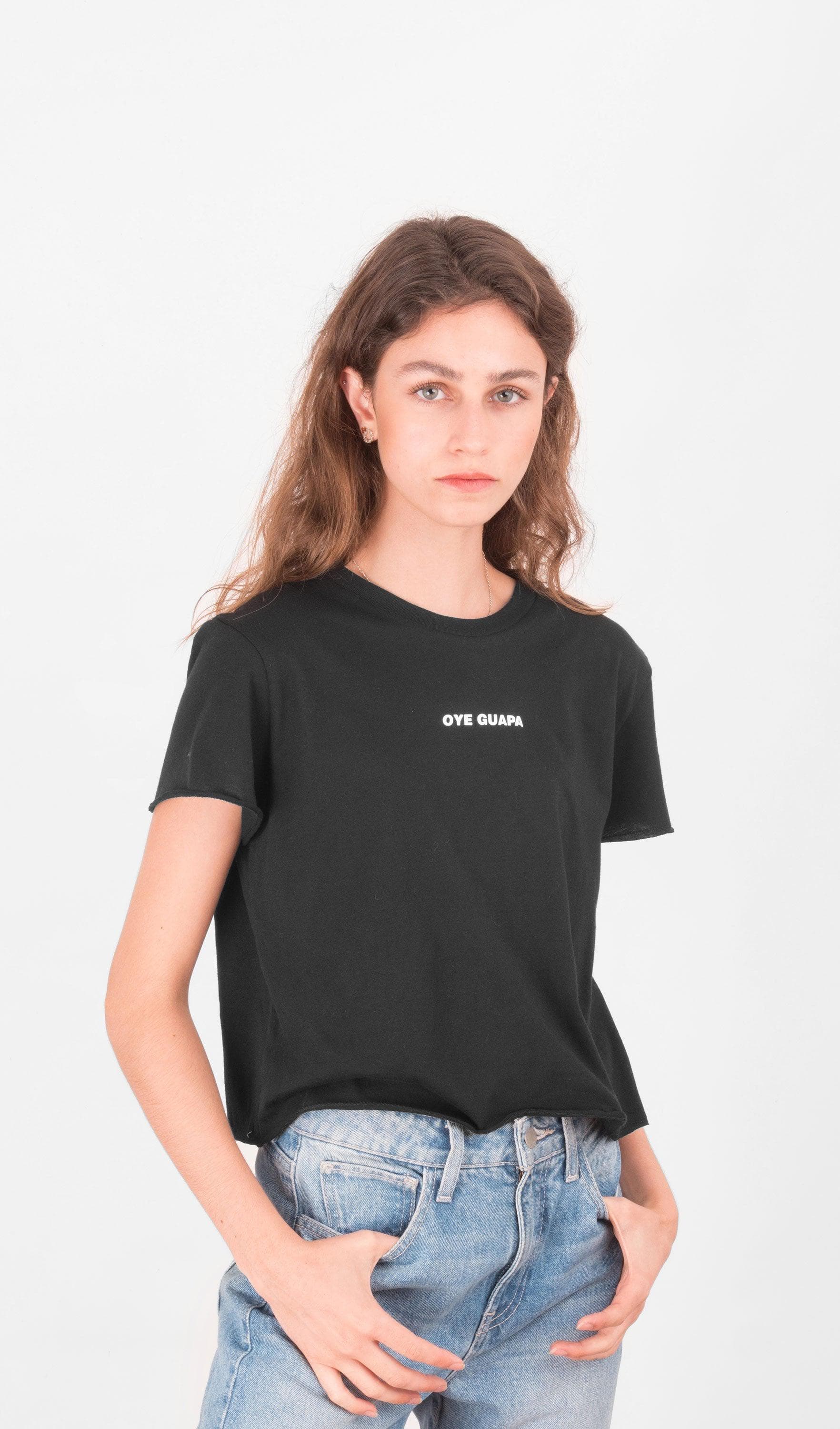Acapella Ropa Women Graphics Playera Oye Guapa